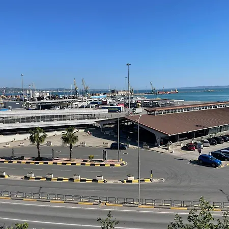 Marina View Apartament *